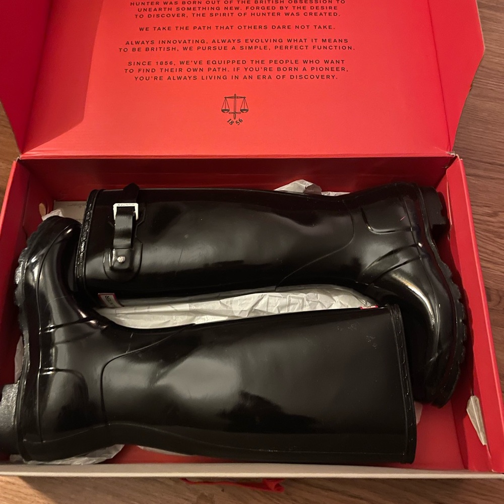 Hunter Original Tall Gloss Rain Boots